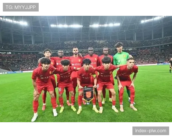 铜梁龙三度领先，蓉城定位球战术追平比分
